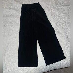 Elegant Black Wide-Leg Pants